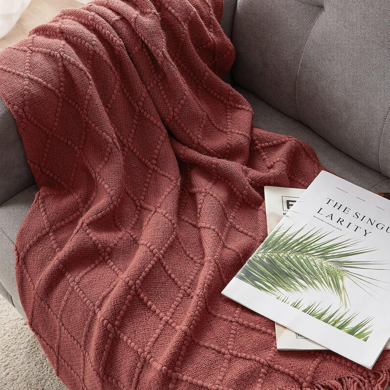 VelloHome Burgundy Throw Blanket 50x60 Inch Knitted Soft Throw Sofa Blanket, 0.62 kg
