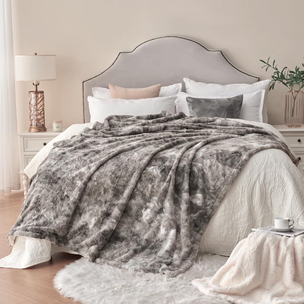 Birchmont Oversized Faux Fur Throw Blanket, Soft Fluffy Fuzzy Cozy Blanket for Couch, Twin (60" x 80"), Marbled Gray