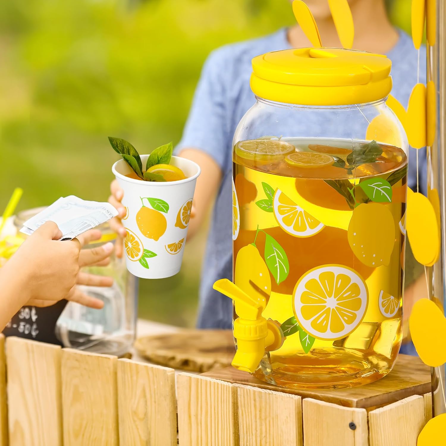 Aldernest 1 Gallon Lemon Plastic Drink Dispenser with 20 Pcs 12 oz Lemon Paper Party Cups 1 Gallon Kitchen Fridge Beverage Dispenser Plastic Water