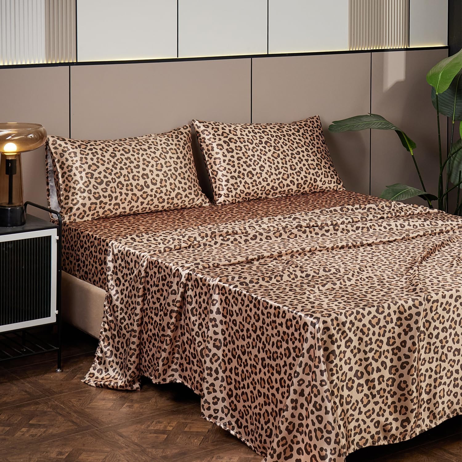 Aldernest 4 Piece Queen Size Satin Bed Sheet Set Deep Pocket Golden Leopard Pattern Luxury Silky Super Soft 1 Flat Sheet 1 Fitted Sheet 2 Envelope
