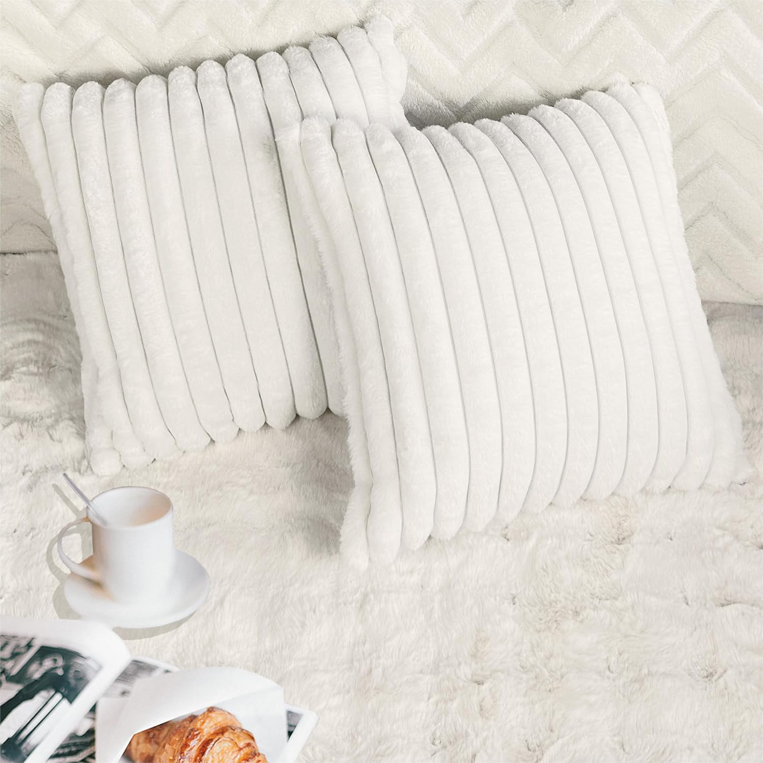 Aldernest 2 Pack 22x22 Pillow Cover Velvet Pillow Covers, White