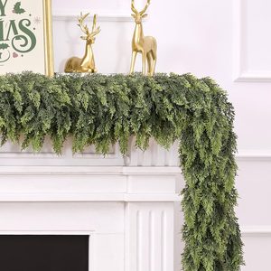 Birchmont 9FT Christmas Artificial Cedar Garland for Mantel, 1.94 kg, Green