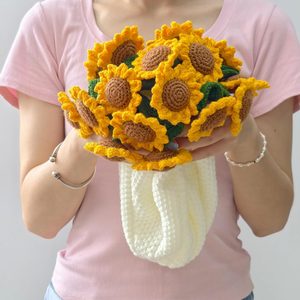 VelloHome 24inch Crochet Sunflower Bouquet Throw Blanket for Home Decor, 0.32 kg