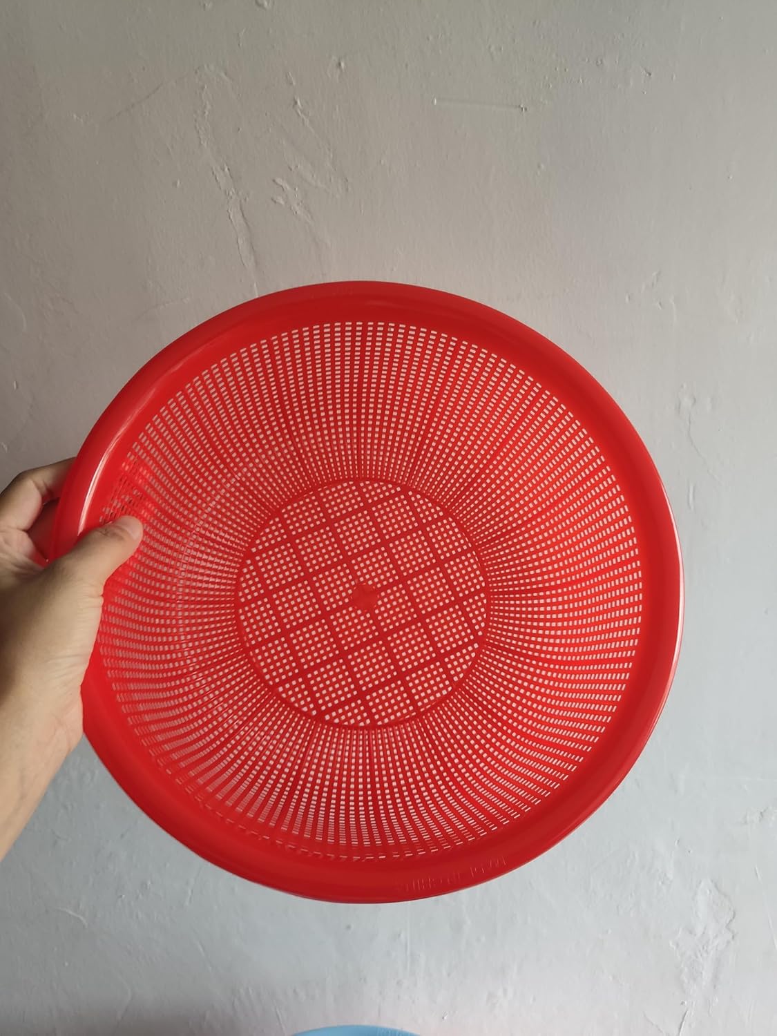 Aldernest 4 pcs Plastic Wash Basket Round Perforated Colander Wash Vegetables and Fruits Drain Cooked Pasta Kitchen Essentials Food Strainer Basket