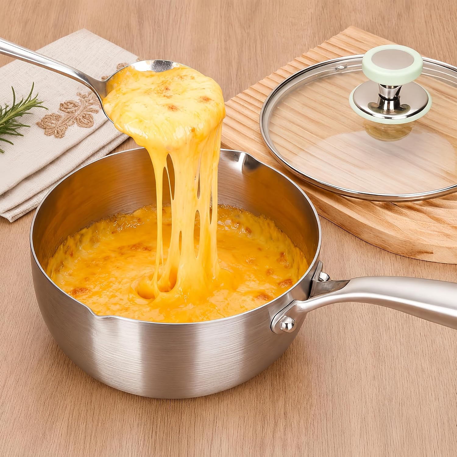 Ashenby Titanium Saucepan with Lid, No Coating Non-Stick Titanium Pot, 1.38 kg, 1.5 Quarts, Silver