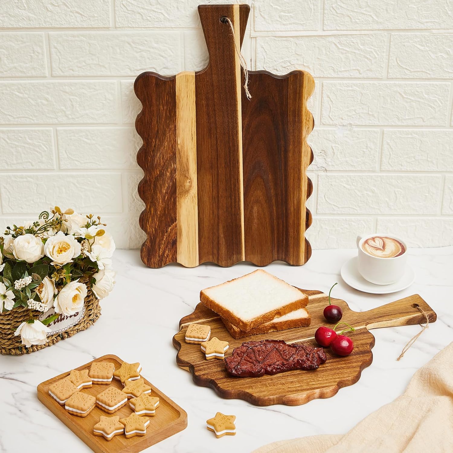Aldernest 2 Pcs Acacia Wood Scalloped Wood Cutting Board with Handle for Kitchen, 1.62 kg, Wood Color
