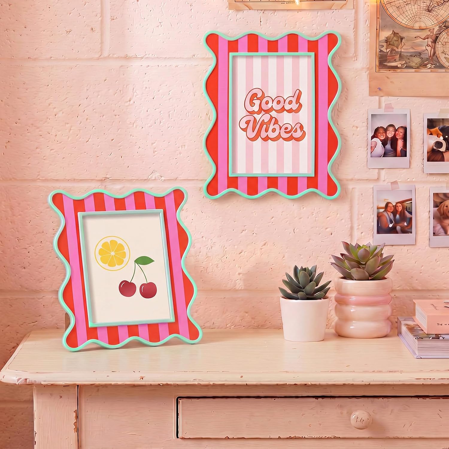 Aldernest 1 Pack Scalloped 4 x 6 Picture Frame with Glass, Orange and Pink, 12.32 ounces