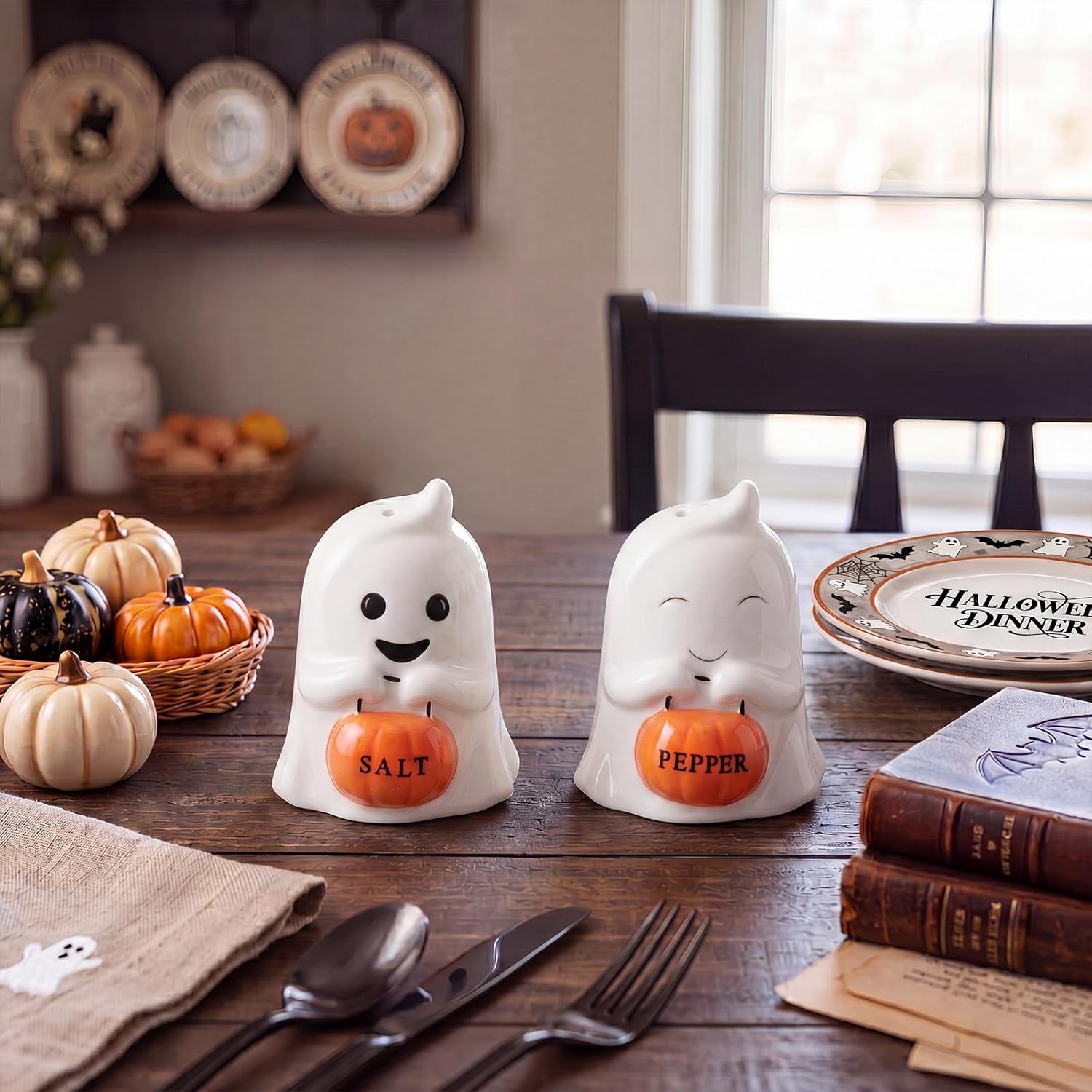 Aldernest 2 Pcs Halloween Ghost Salt and Pepper Shakers Set, white, orange